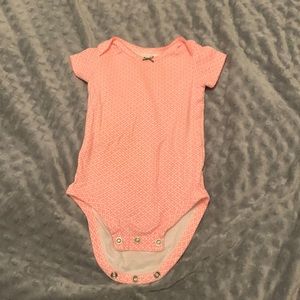 Carter’s Onesie 6M